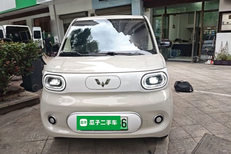 Used Wuling Hongguang MINIEV 2024 3rd Generation 215km Youth Edition Front