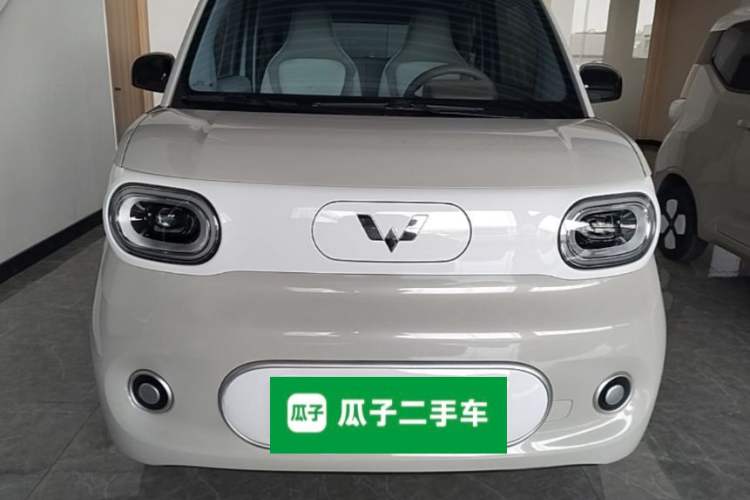 Used Wuling Hongguang MINIEV 2024 3rd Generation 215km Youth Edition Front