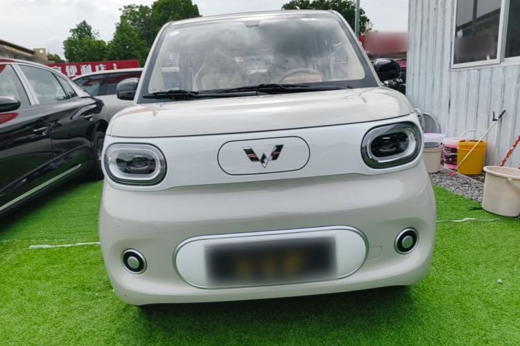 Used Wuling Hongguang MINIEV 2024 3rd Generation 215km Youth Edition Front