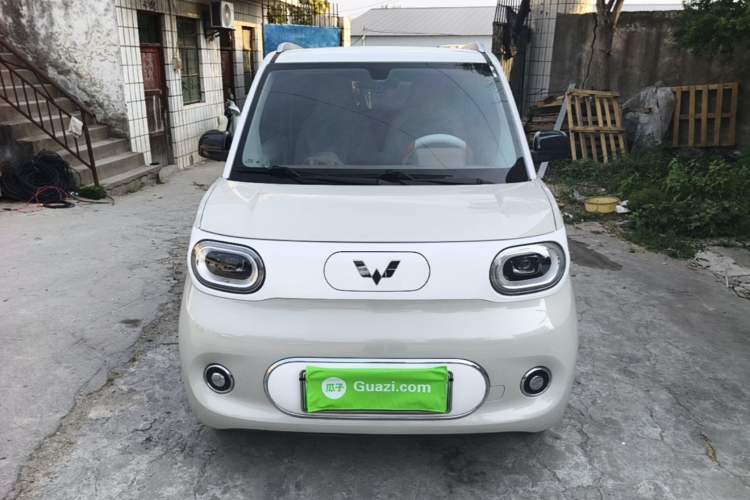 Used Wuling Hongguang MINIEV 2024 3rd Generation 215km Advanced Version Front
