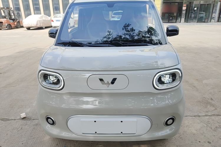 Used Wuling Hongguang MINIEV 2024 3rd Generation 215km Youth Edition Front