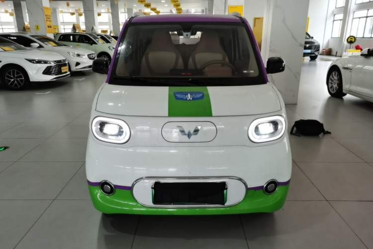Used Wuling Hongguang MINIEV 2024 3rd Generation 215km Advanced Version Front