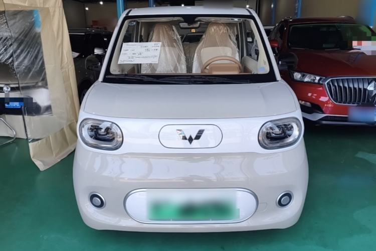 Used Wuling Hongguang MINIEV 2024 3rd Generation 215km Youth Edition Front