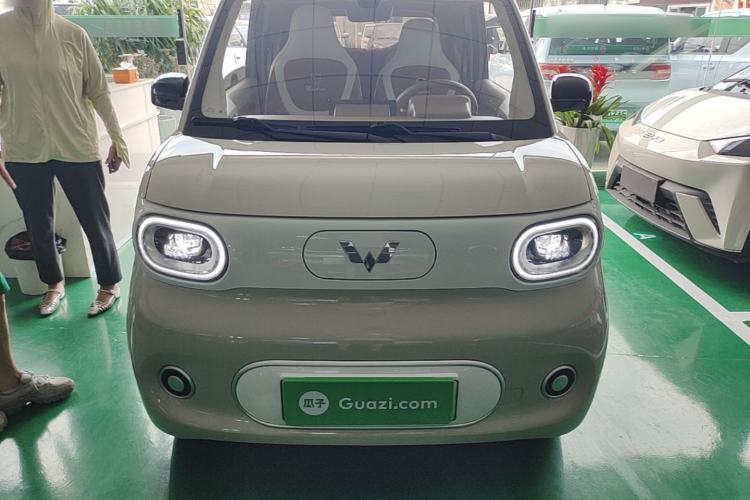 Used Wuling Hongguang MINIEV 2024 3rd Generation 215km Youth Edition Front