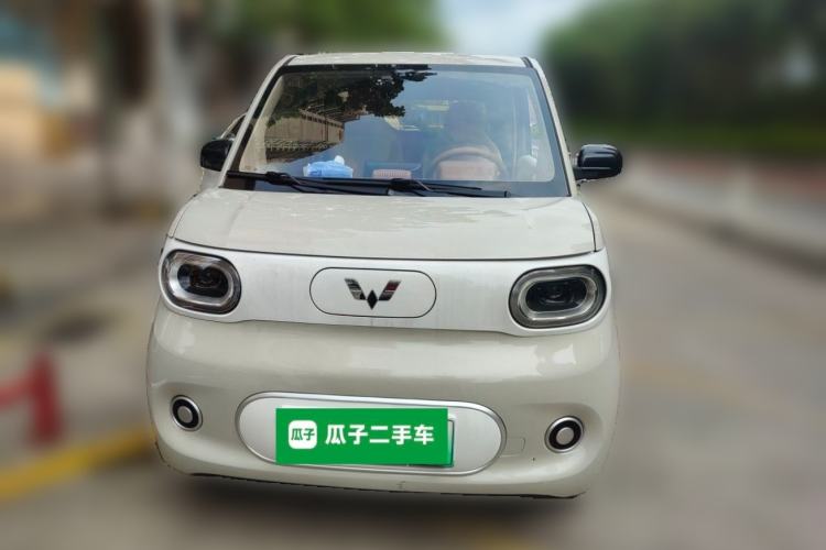 Used Wuling Hongguang MINIEV 2024 3rd Generation 215km Youth Edition Front