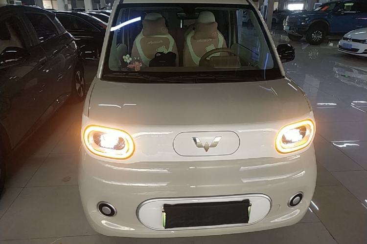 Used Wuling Hongguang MINIEV 2024 3rd Generation 215km Youth Edition Front
