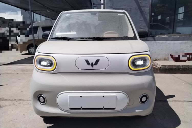 Used Wuling Hongguang MINIEV 2024 3rd Generation 215km Youth Edition Front