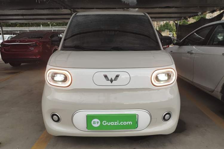 Used Wuling Hongguang MINIEV 2024 3rd Generation 215km Youth Edition Front
