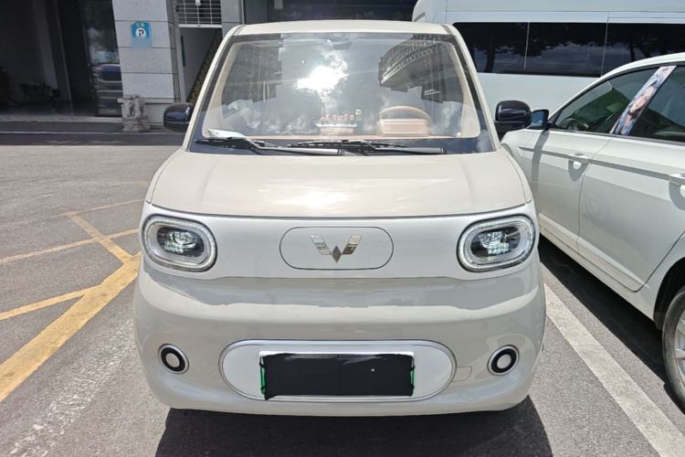 Used Wuling Hongguang MINIEV 2024 3rd Generation 215km Youth Edition Front