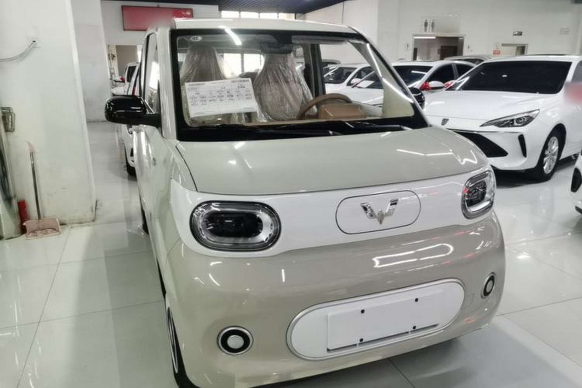 Used Wuling Hongguang MINIEV 2024 3rd Generation 215km Youth Edition Front