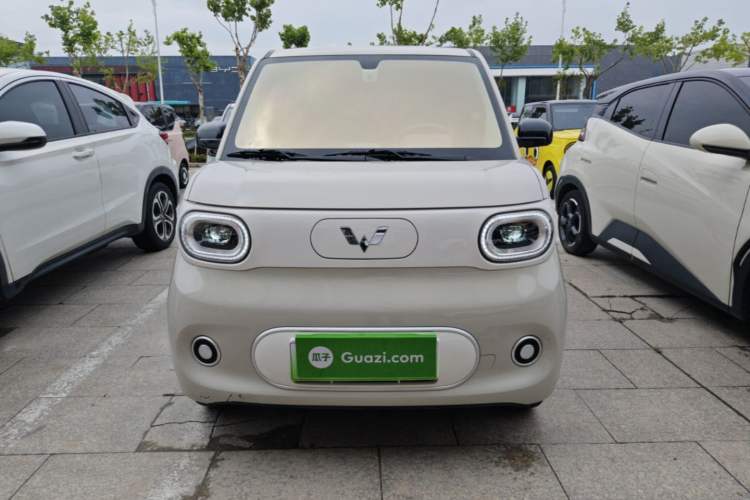 Used Wuling Hongguang MINIEV 2024 3rd Generation 215km Youth Edition Front