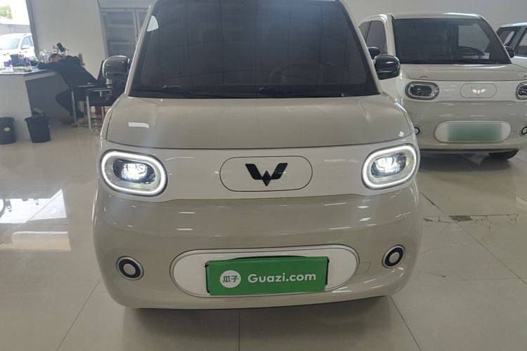 Used Wuling Hongguang MINIEV 2024 3rd Generation 215km Youth Edition Front