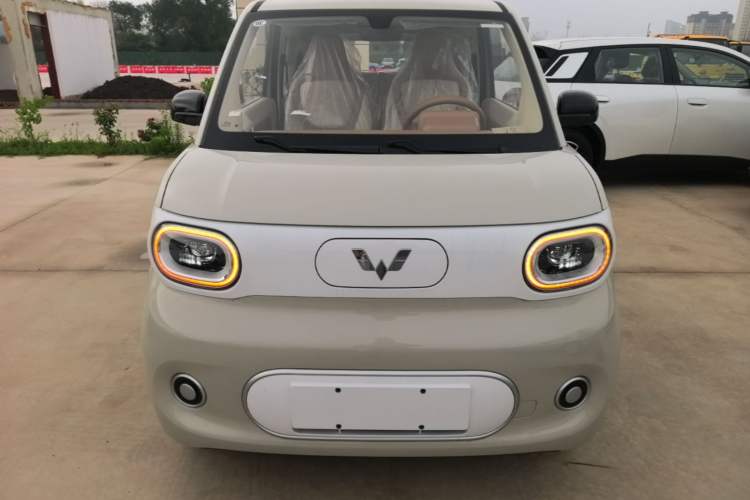 Used Wuling Hongguang MINIEV 2024 3rd Generation 215km Youth Edition Front