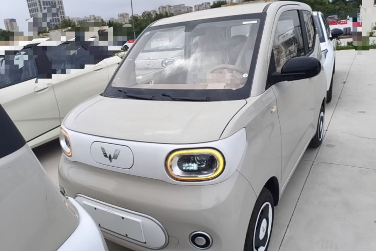 Used Wuling Hongguang MINIEV 2024 3rd Generation 215km Youth Edition Front