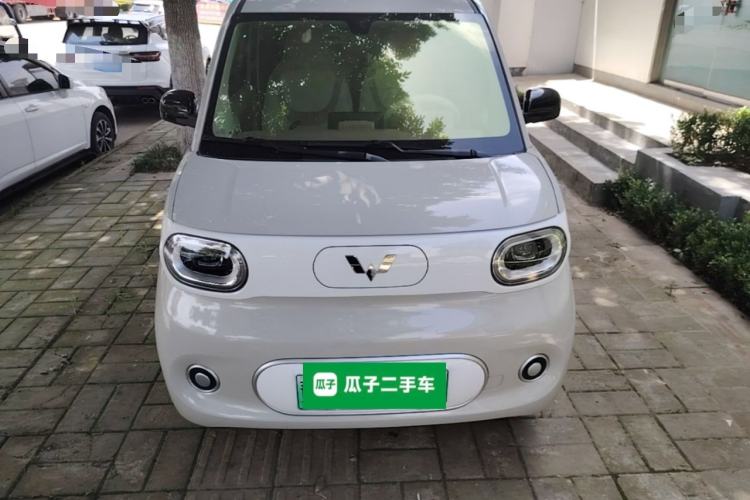 Used Wuling Hongguang MINIEV 2024 3rd Generation 215km Youth Edition Front