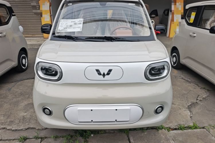Used Wuling Hongguang MINIEV 2024 3rd Generation 215km Youth Edition Front