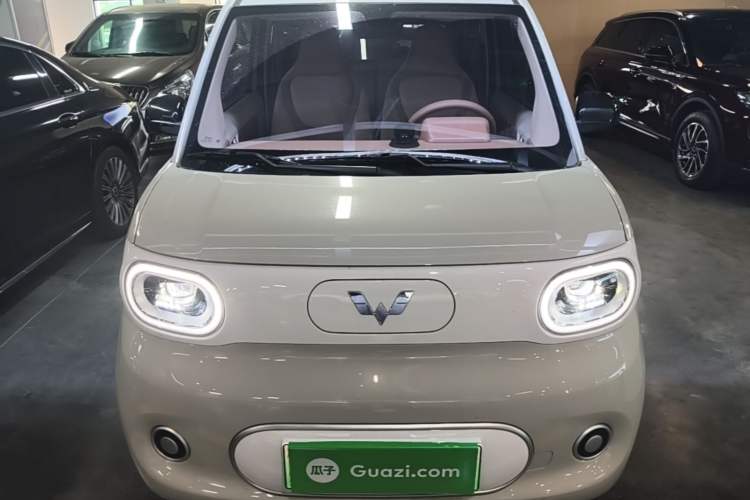 Used Wuling Hongguang MINIEV 2024 3rd Generation 215km Youth Edition Front