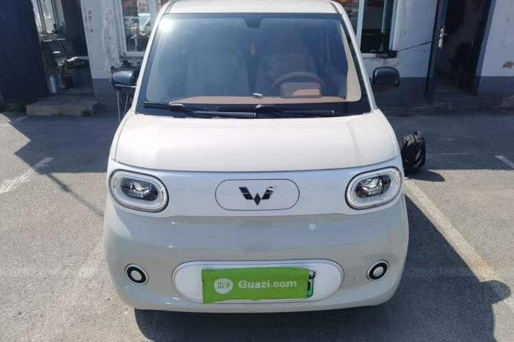 Used Wuling Hongguang MINIEV 2024 3rd Generation 215km Youth Edition Front