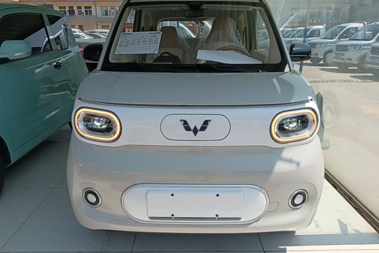 Used Wuling Hongguang MINIEV 2024 3rd Generation 215km Youth Edition Front