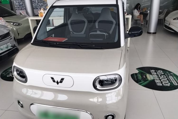 Used Wuling Hongguang MINIEV 2024 3rd Generation 215km Advanced Version Front