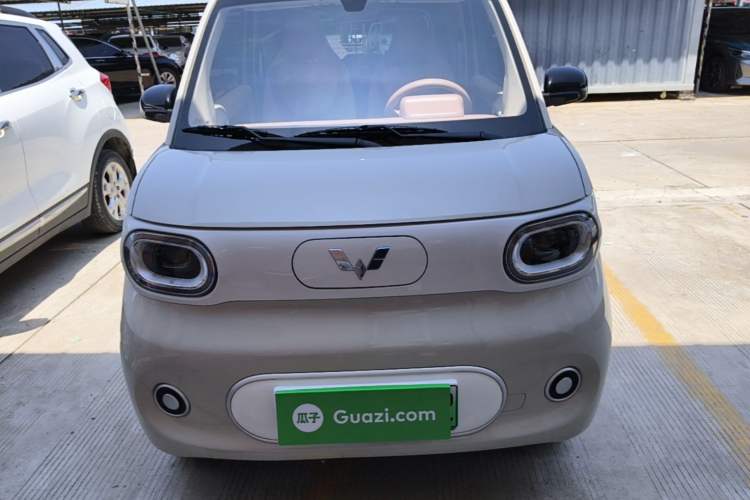 Used Wuling Hongguang MINIEV 2024 3rd Generation 215km Youth Edition Front
