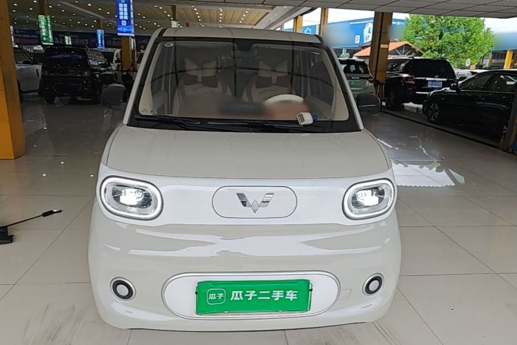 Used Wuling Hongguang MINIEV 2024 3rd Generation 215km Youth Edition Front