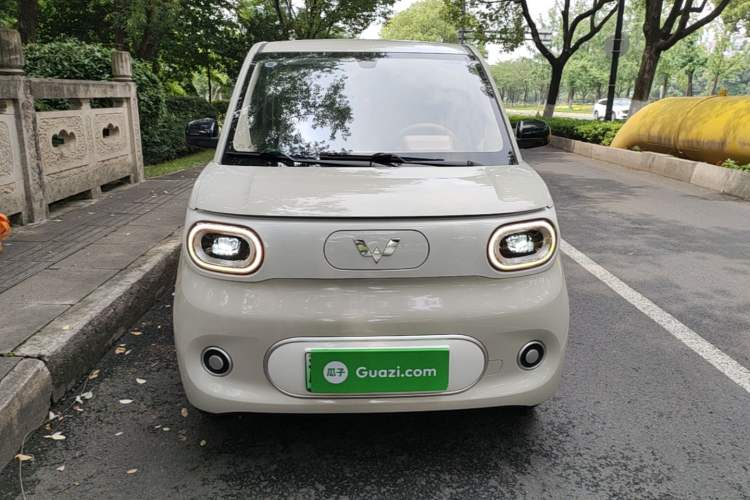 Used Wuling Hongguang MINIEV 2024 3rd Generation 215km Youth Edition Front