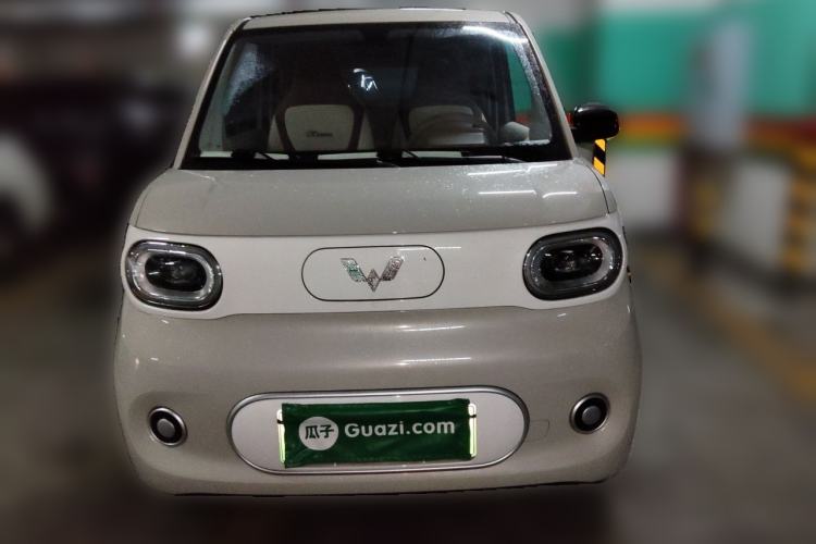 Used Wuling Hongguang MINIEV 2024 3rd Generation 215km Youth Edition Front