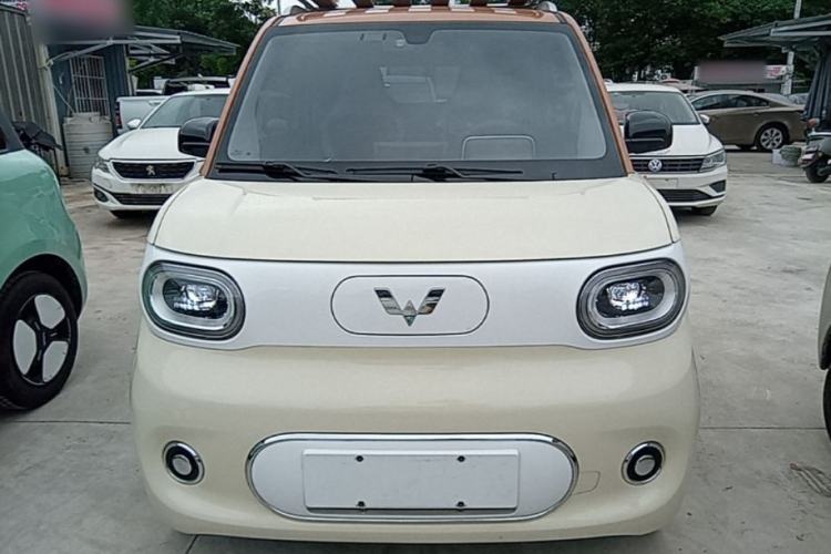Used Wuling Hongguang MINIEV 2024 3rd Generation 215km Advanced Version Front