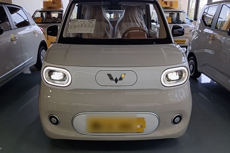 Used Wuling Hongguang MINIEV 2024 3rd Generation 215km Youth Edition Front