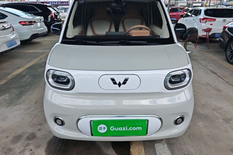 Used Wuling Hongguang MINIEV 2024 3rd Generation 215km Advanced Version Front