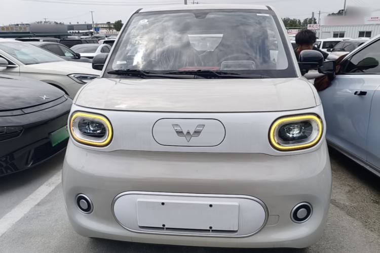 Used Wuling Hongguang MINIEV 2024 3rd Generation 215km Youth Edition Front