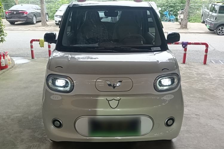 Used Wuling Hongguang MINIEV 2024 3rd Generation 215km Youth Edition Front