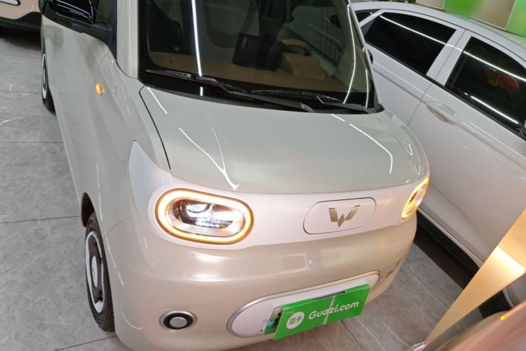 Used Wuling Hongguang MINIEV 2024 3rd Generation 215km Youth Edition Front