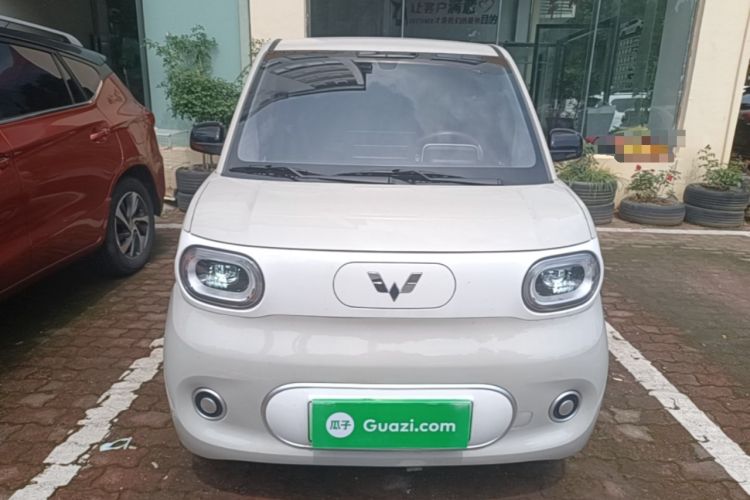 Used Wuling Hongguang MINIEV 2024 3rd Generation 215km Youth Edition Front