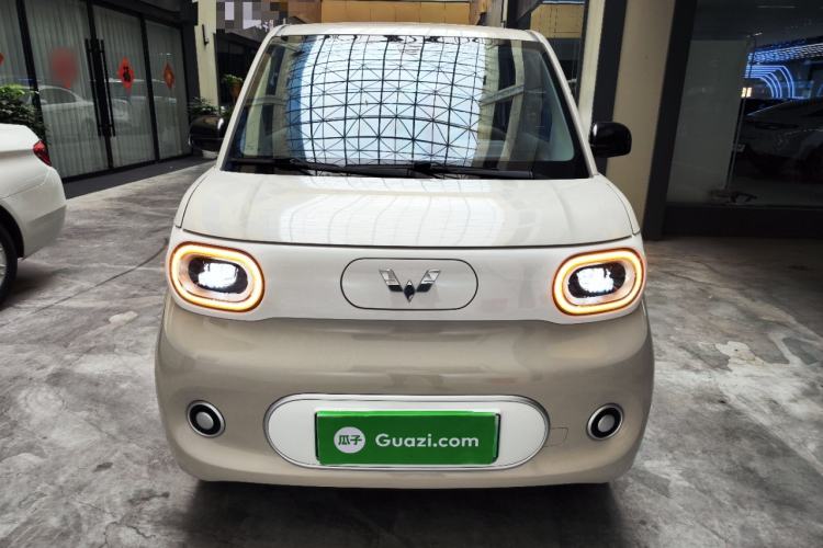 Used Wuling Hongguang MINIEV 2024 3rd Generation 215km Youth Edition Front