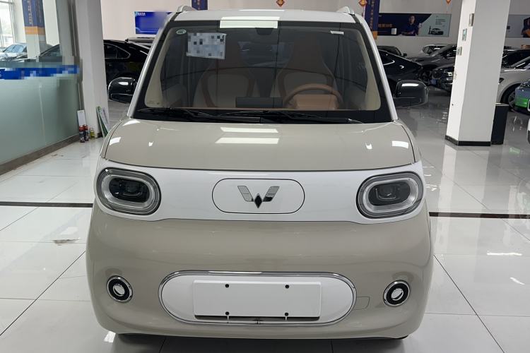 Used Wuling Hongguang MINIEV 2024 3rd Generation 215km Advanced Version Front