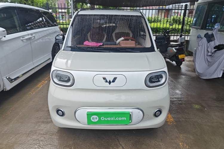 Used Wuling Hongguang MINIEV 2024 3rd Generation 215km Advanced Version Front