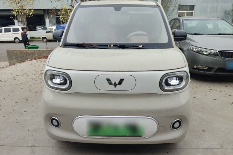 Used Wuling Hongguang MINIEV 2024 3rd Generation 215km Youth Edition Front