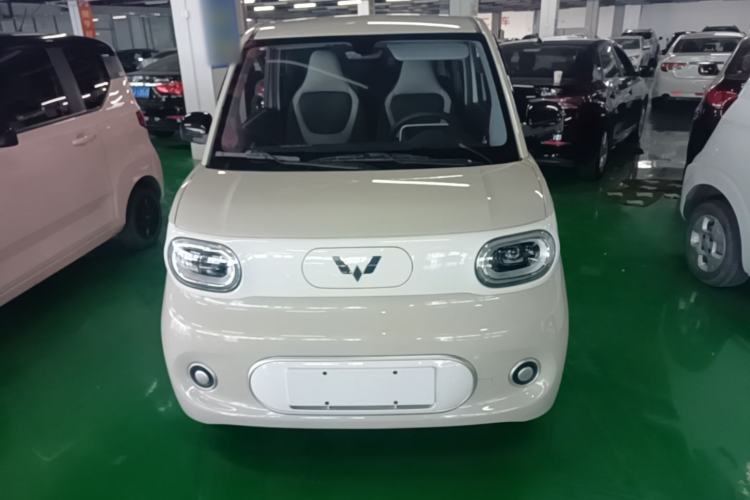 Used Wuling Hongguang MINIEV 2024 3rd Generation 215km Youth Edition Front