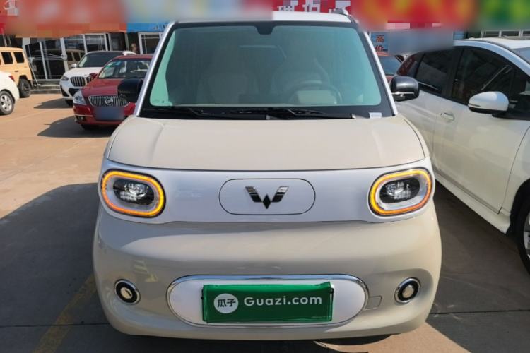 Used Wuling Hongguang MINIEV 2024 3rd Generation 215km Advanced Version Front