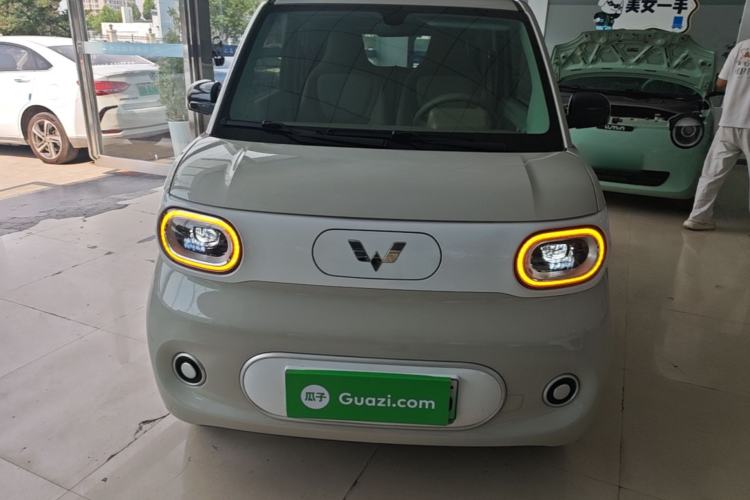 Used Wuling Hongguang MINIEV 2024 3rd Generation 215km Youth Edition Front