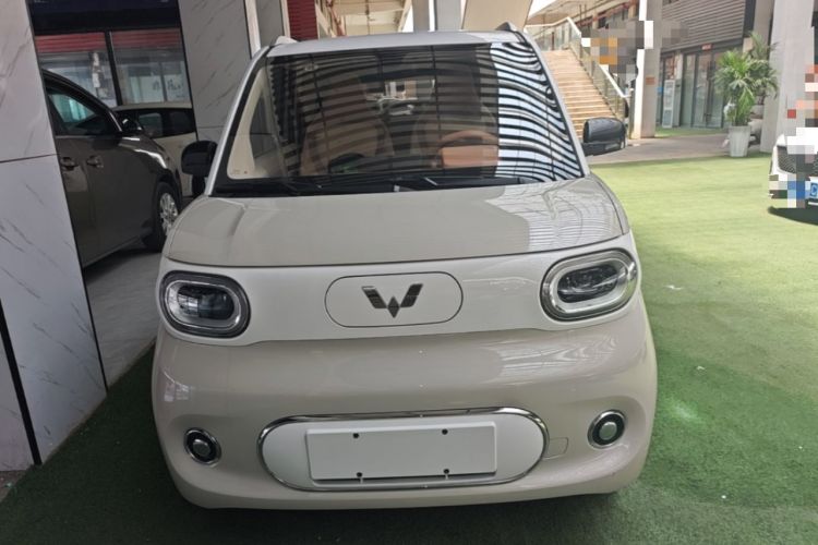 Used Wuling Hongguang MINIEV 2024 3rd Generation 215km Advanced Version Front