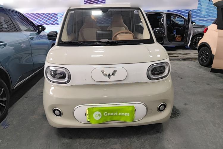 Used Wuling Hongguang MINIEV 2024 3rd Generation 215km Youth Edition Front