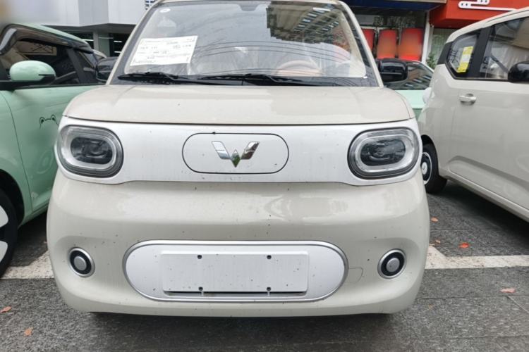 Used Wuling Hongguang MINIEV 2024 3rd Generation 215km Youth Edition Front