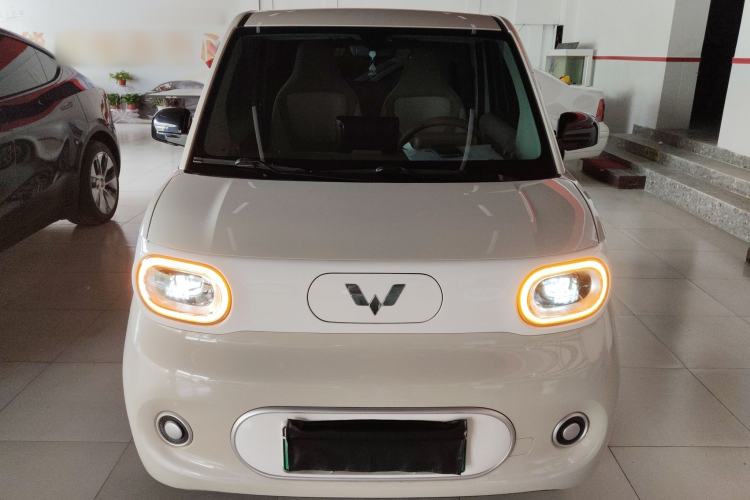 Used Wuling Hongguang MINIEV 2024 3rd Generation 215km Youth Edition Front