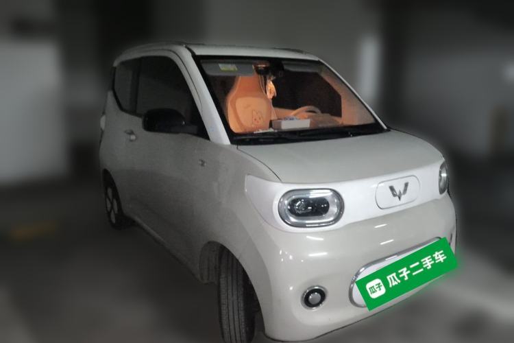 Used Wuling Hongguang MINIEV 2024 3rd Generation 215km Advanced Version Front Right 45 Deg