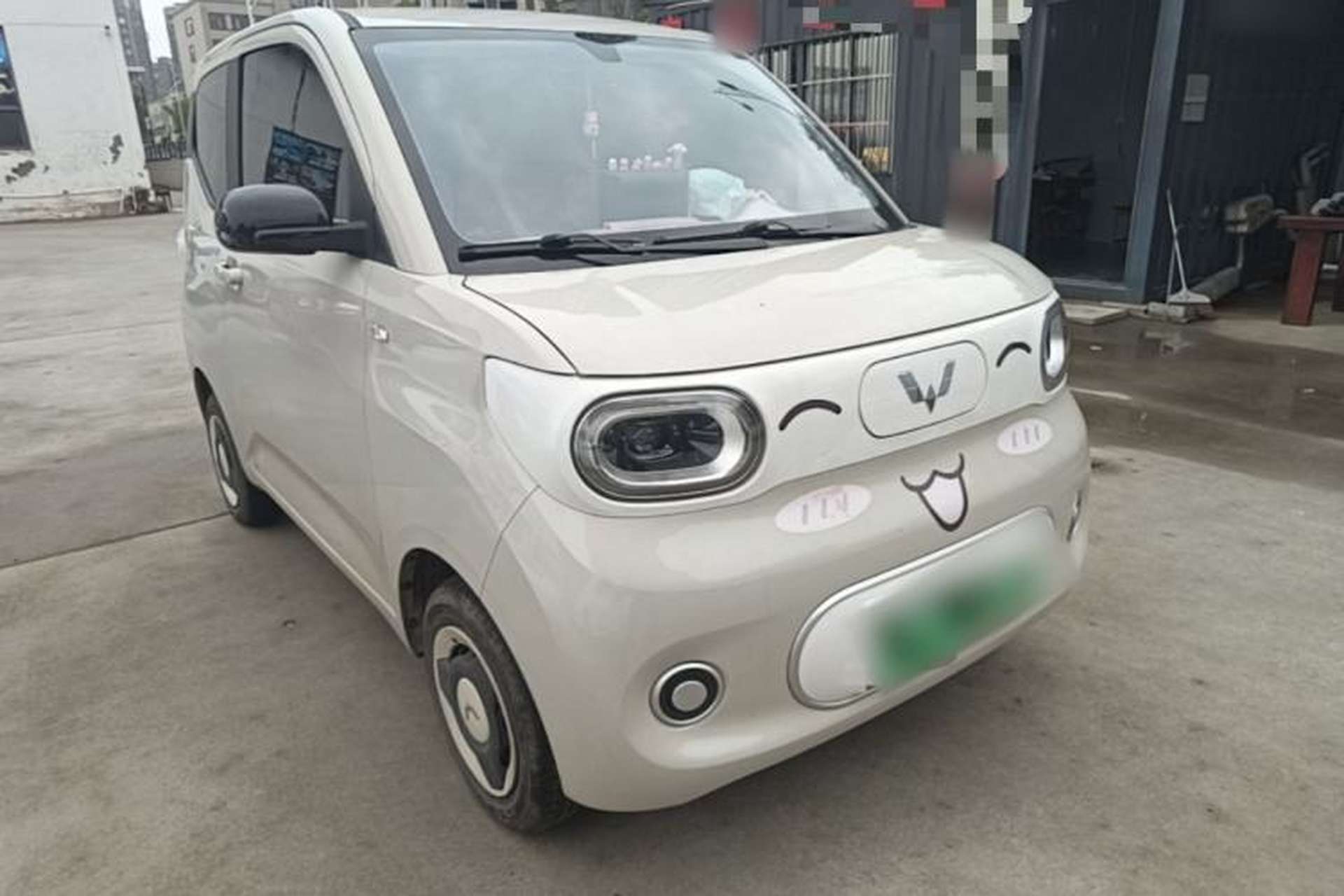 Used Wuling Hongguang MINIEV 2024 3rd Generation 215km Youth Edition Front Right 45 Deg