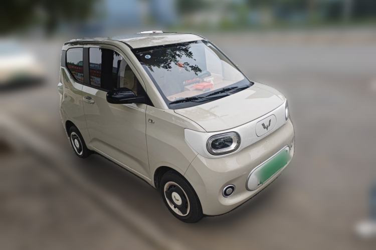 Used Wuling Hongguang MINIEV 2024 3rd Generation 215km Youth Edition Front Right 45 Deg