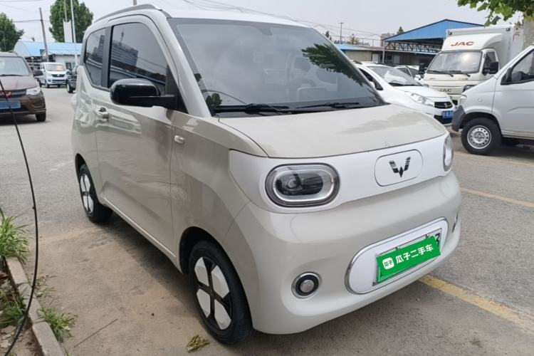 Used Wuling Hongguang MINIEV 2024 3rd Generation 215km Advanced Version Front Right 45 Deg